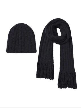 SKIMS 
Cozy Knit Hat And Scarf Set